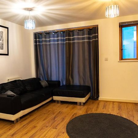 Lovely 1-Bed Apartment In Hackney لندن المظهر الخارجي الصورة